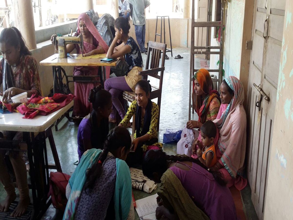 Women's tailoring group